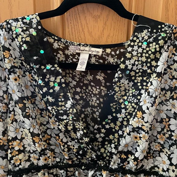 American Rag Women’s tunic - Picture 2 of 4